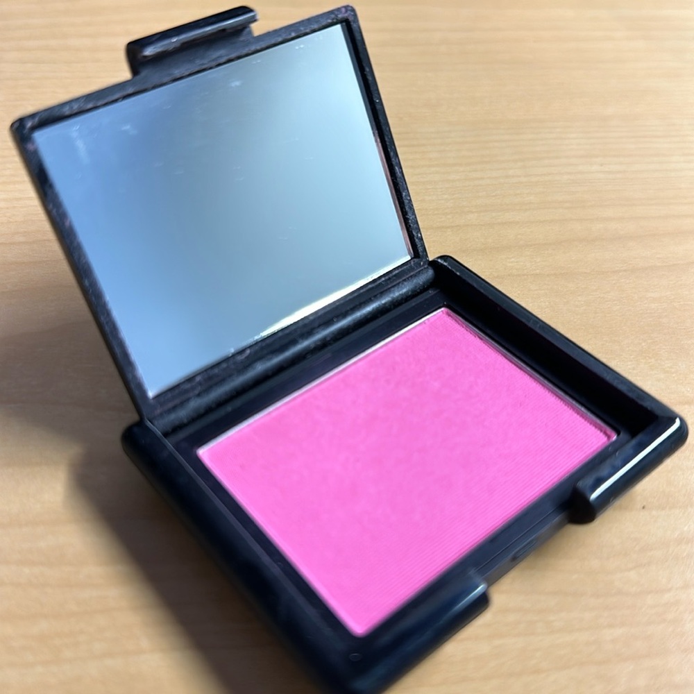 NARS Desire blush